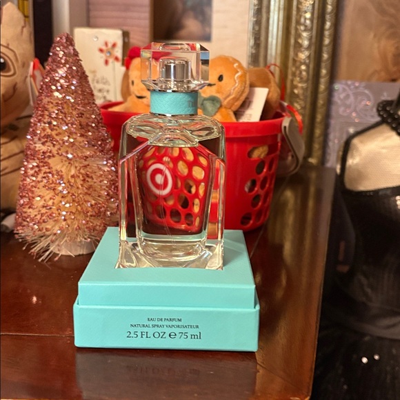 New Tiffany & Co. Eau De Parfum 2.5 Fl. Oz. Natural Spray Vaporisateur - Picture 14 of 17